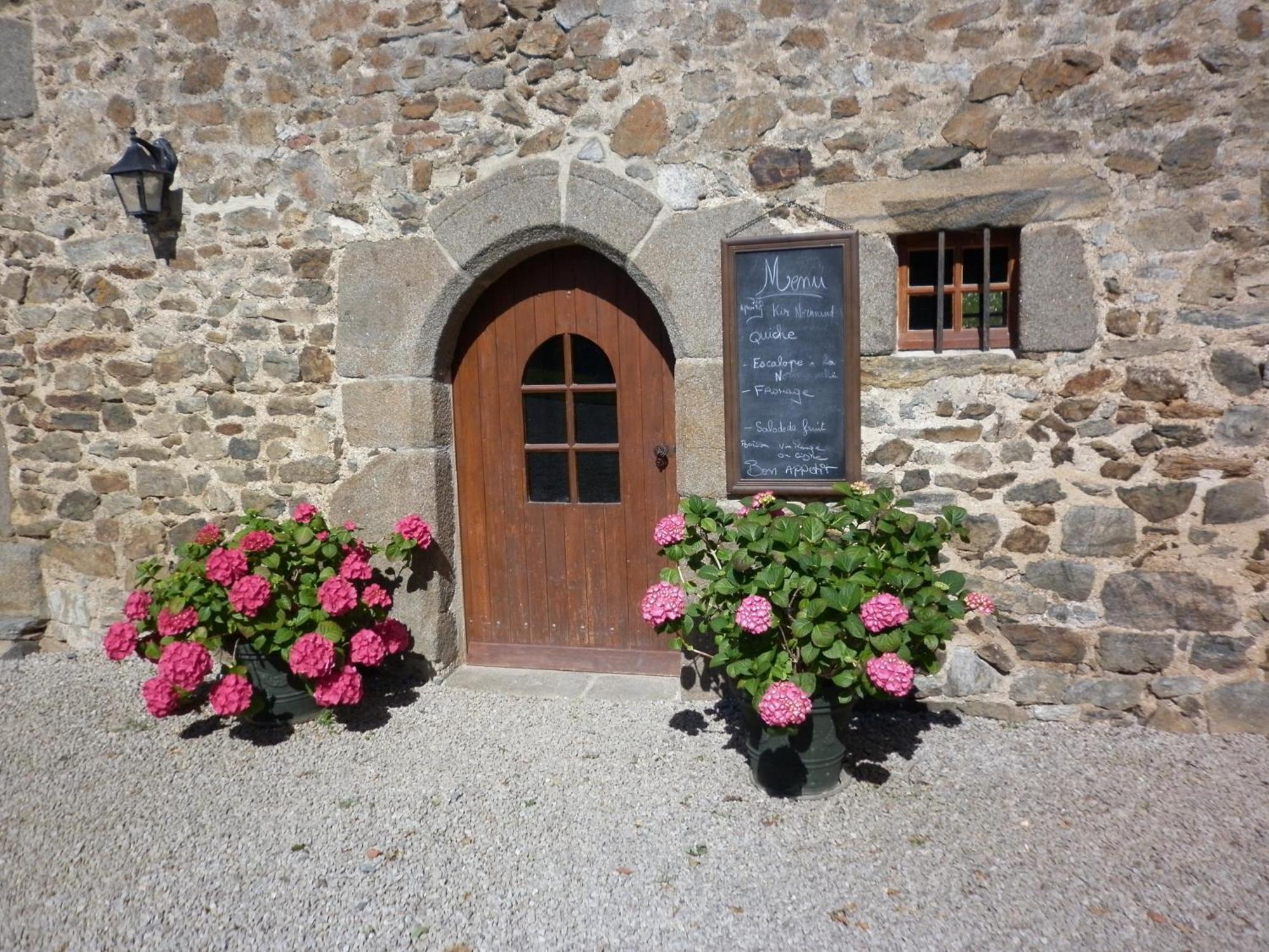 Bed and Breakfast Manoir De La Foulerie Ancteville Esterno foto