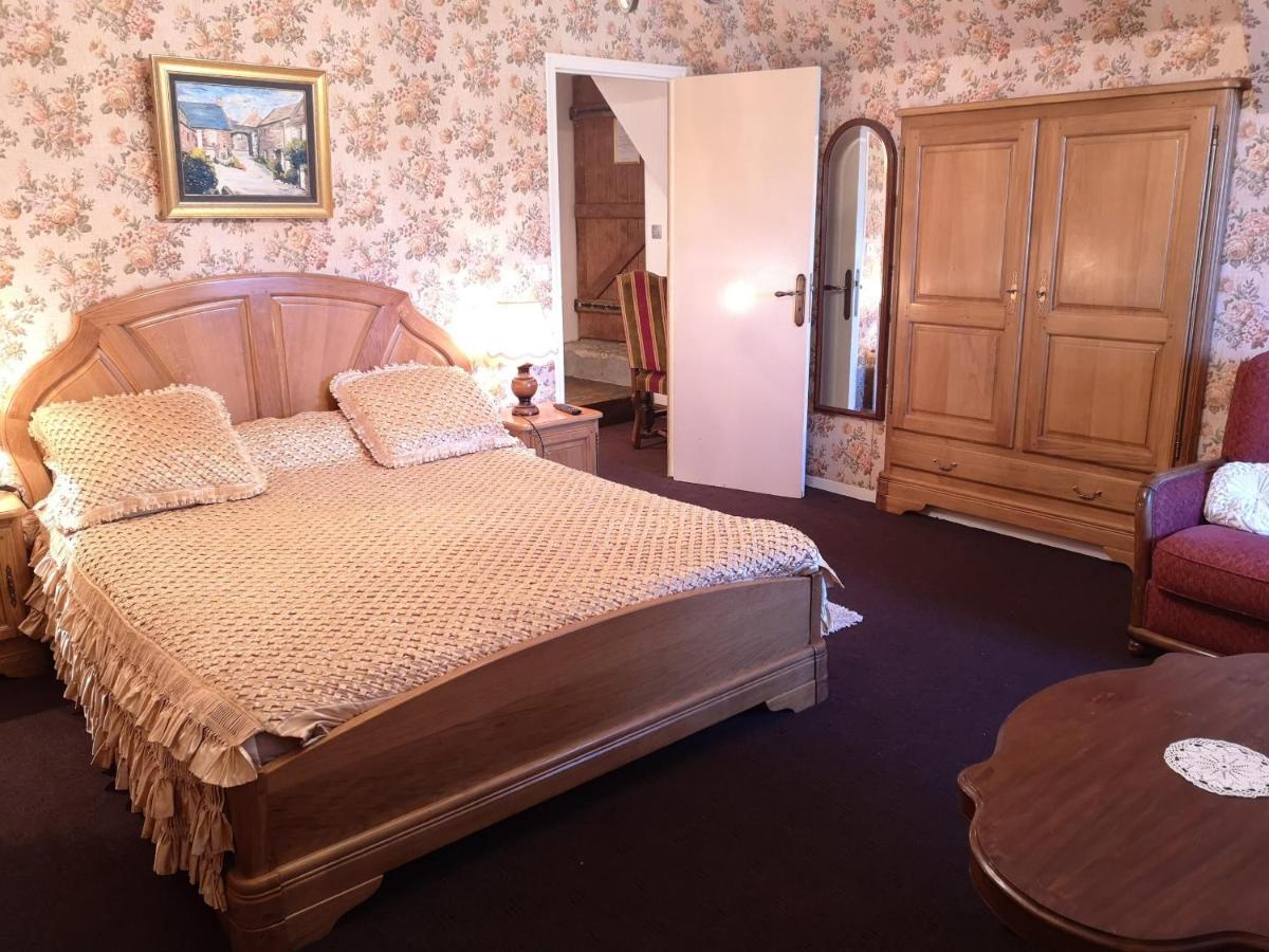 Bed and Breakfast Manoir De La Foulerie Ancteville Esterno foto